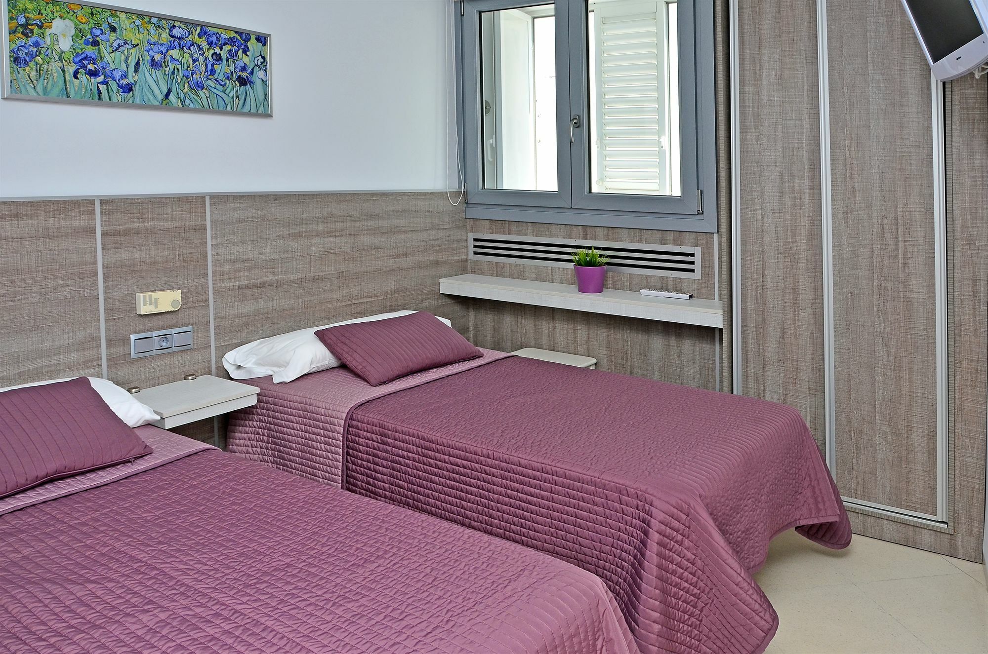 Hostal Campito كونيل ذي لا فرونتيرا المظهر الخارجي الصورة
