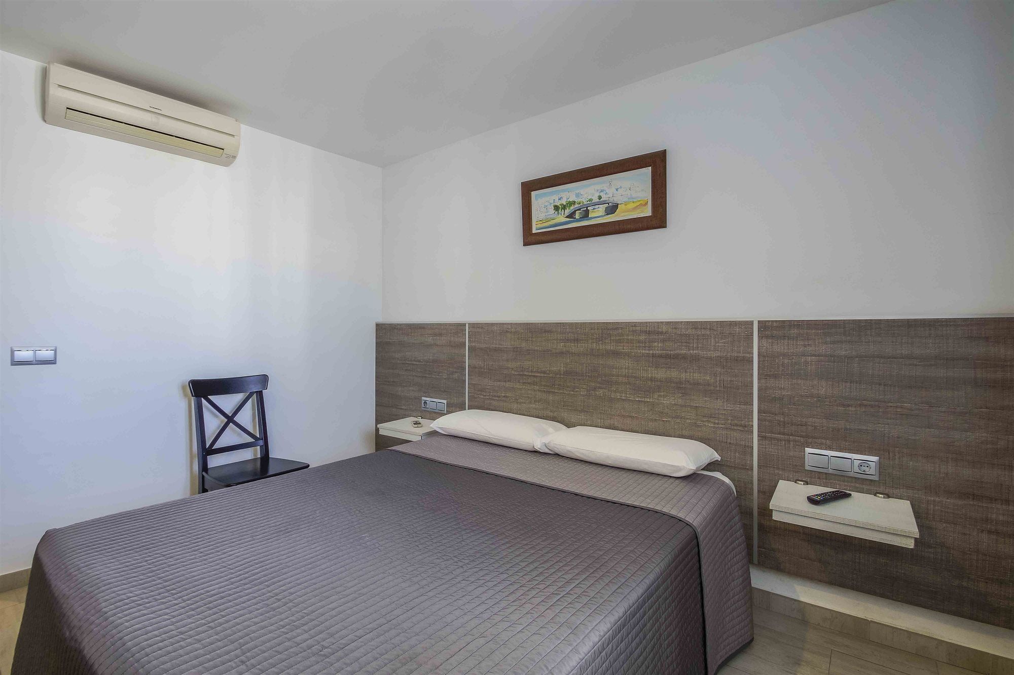Hostal Campito كونيل ذي لا فرونتيرا المظهر الخارجي الصورة