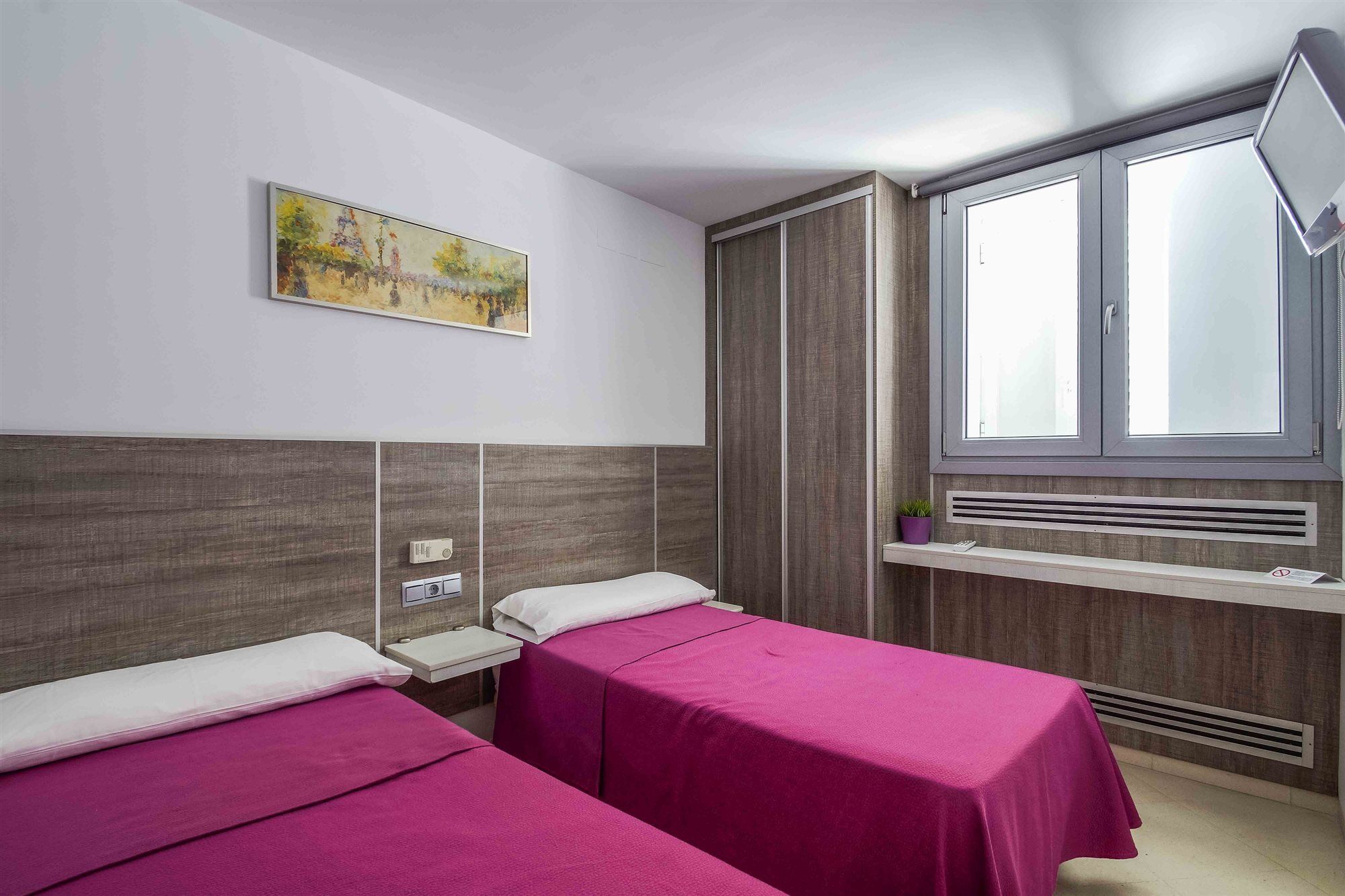 Hostal Campito كونيل ذي لا فرونتيرا المظهر الخارجي الصورة